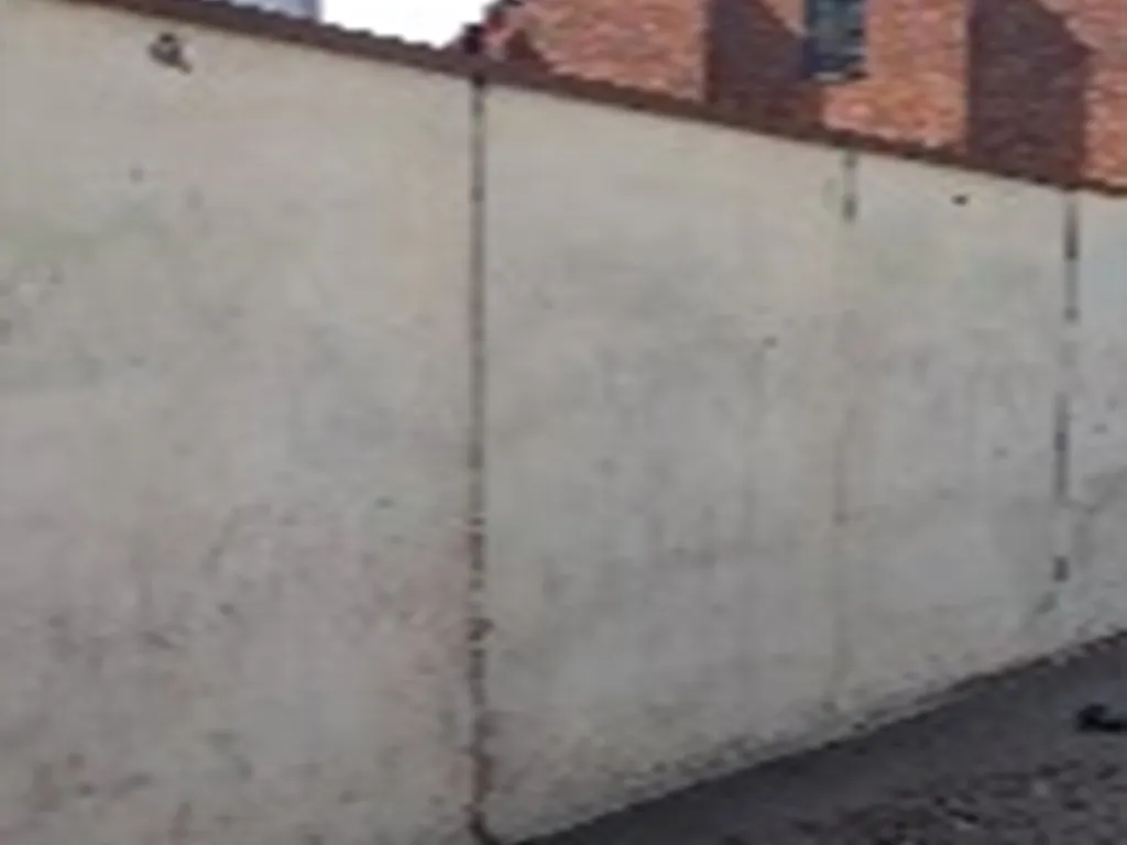 efterbild på den nedklottrade väggen i Linköping